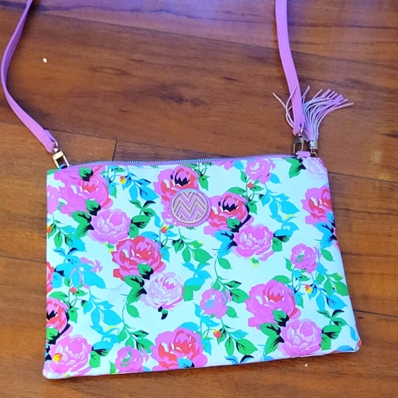 Ladies makeup/clutch - Picture 1 of 5